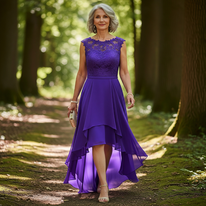 Freda | Stilfuld Og Elegant Aftenkjole Med Asymmetrisk Søm - Freya Kobenhavn