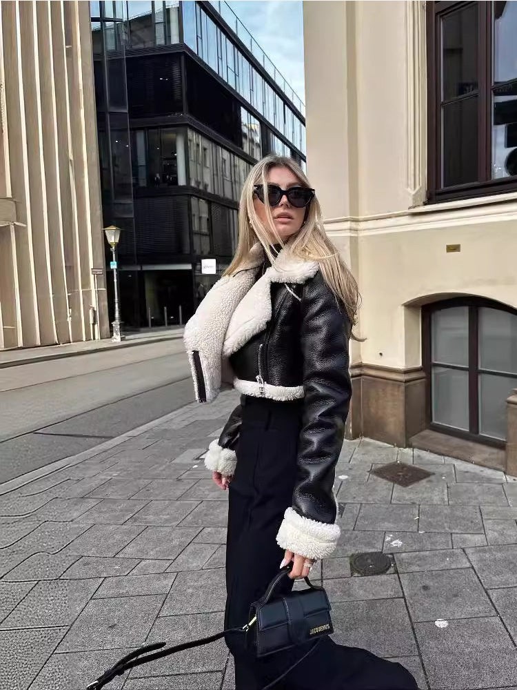 Victoria | Dame Kort Læderjakke med Shearling Krave - Freya Kobenhavn