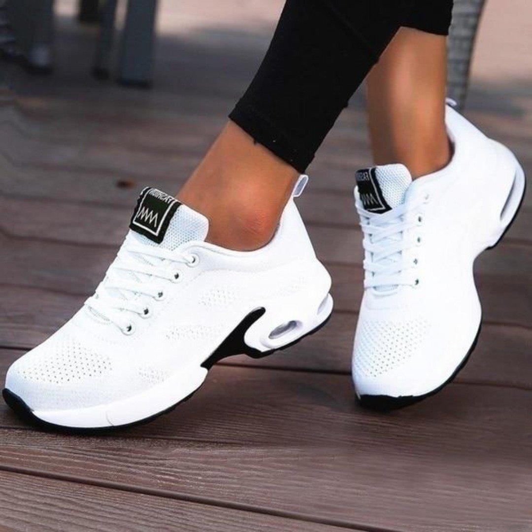Serina | Letvægts Stilfulde Og Komfortable Sneakers - Freya Kobenhavn