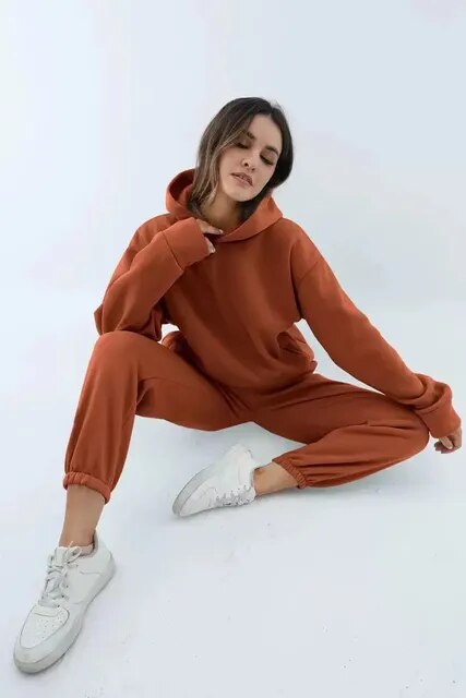 Jasmin | Dame Komfortabelt Hoodie Sæt Med Bukser - Freya Kobenhavn