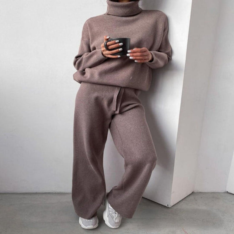 Helene | Dame Rullekrave Sweater Og Bukser Sæt - Freya Kobenhavn