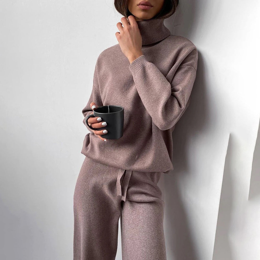Helene | Dame Rullekrave Sweater Og Bukser Sæt - Freya Kobenhavn