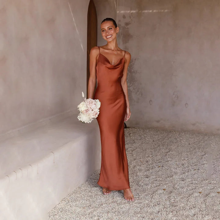 Klara™ | Satin Maxi Kjole med Cowl Neck - Freya Kobenhavn