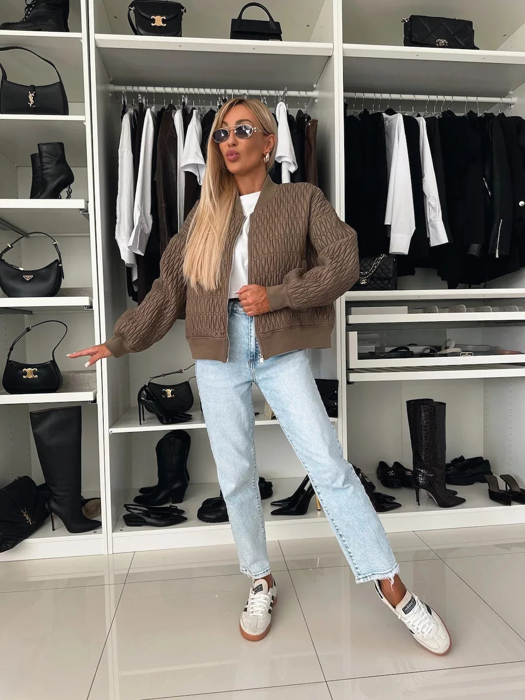 Johanne | Kvinders Stilfulde Vatteret Bomberjakke med Ribkant - Freya Kobenhavn