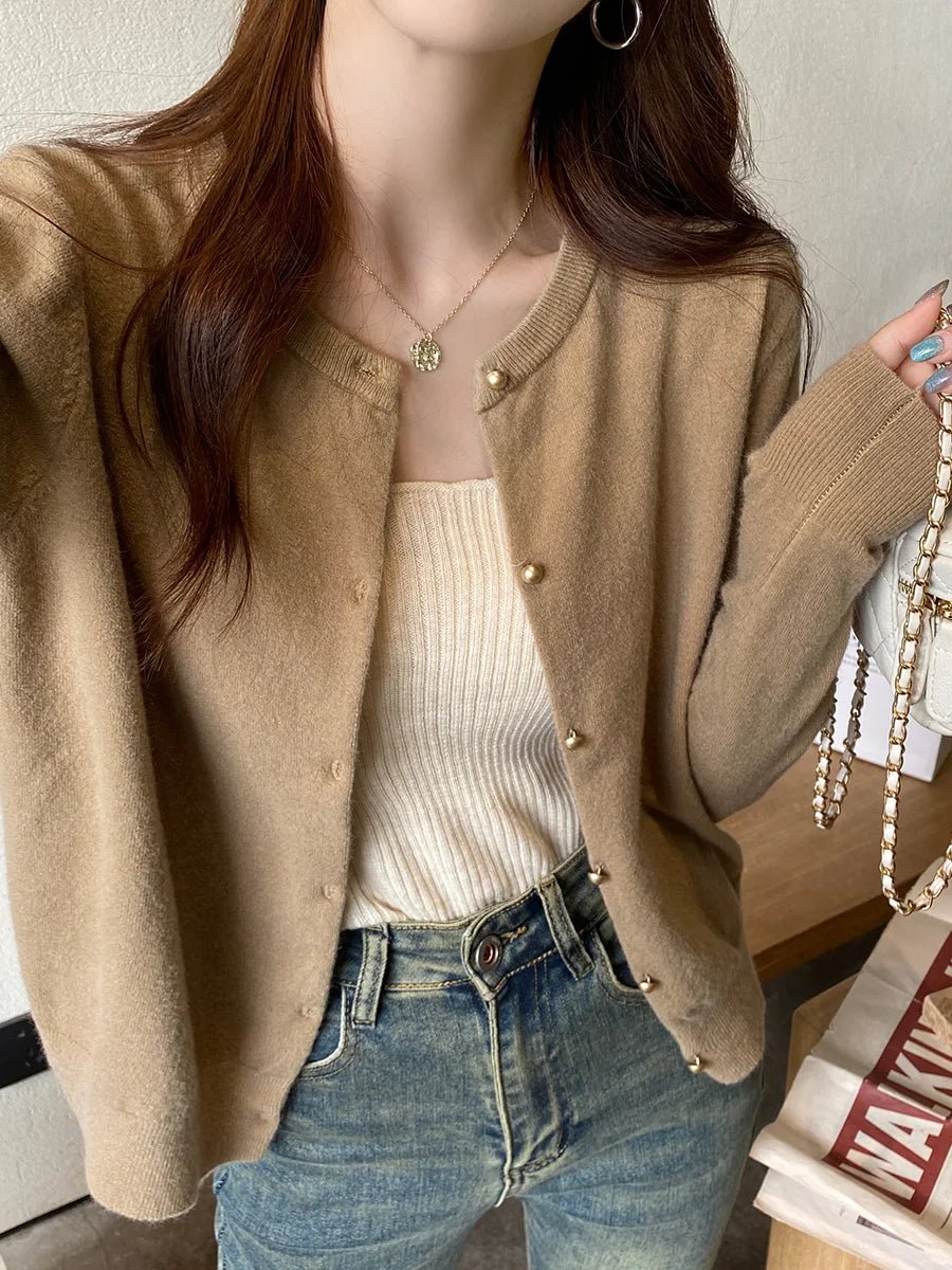 Cornelia | Stilfuld Og Behagelig Strikket Cardigan Med Knapper - Freya Kobenhavn