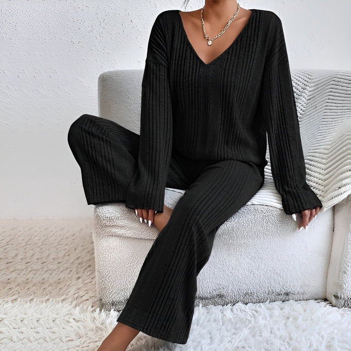 Wilma™ | Ribbet V-hals sweater sæt - Freya Kobenhavn