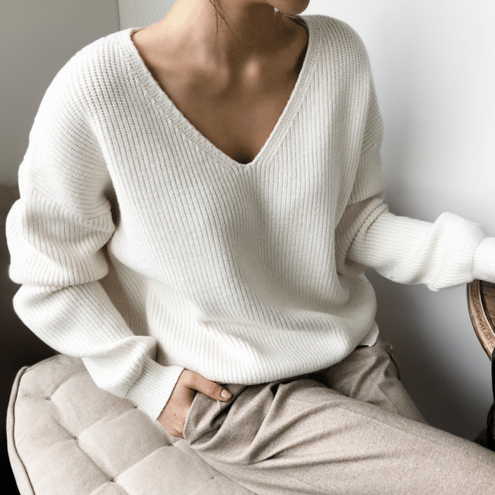 Ditte | Afslappet V-hals strikket sweater til kvinder - Freya Kobenhavn