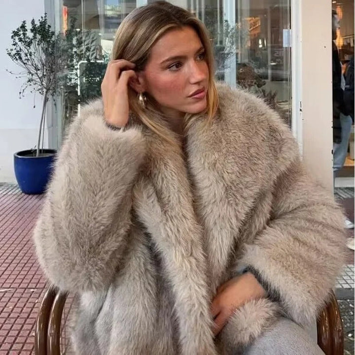 Rosalina | Elegant Og Stilfuld Fake Fur Frakke - Freya Kobenhavn