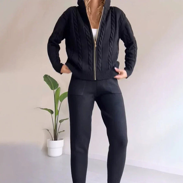 Karlotta | Dame Kabelstrikket Sweater Og Bukser Sæt - Freya Kobenhavn