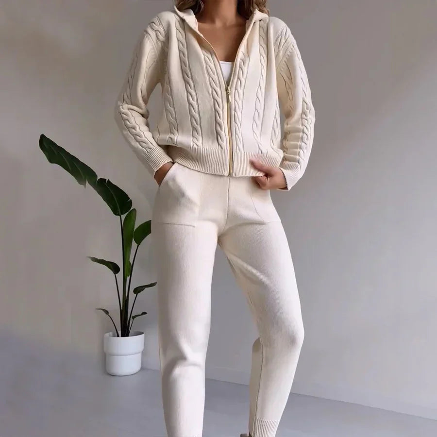 Karlotta | Dame Kabelstrikket Sweater Og Bukser Sæt - Freya Kobenhavn