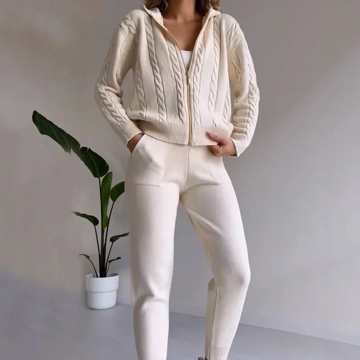 Karlotta | Dame Kabelstrikket Sweater Og Bukser Sæt - Freya Kobenhavn