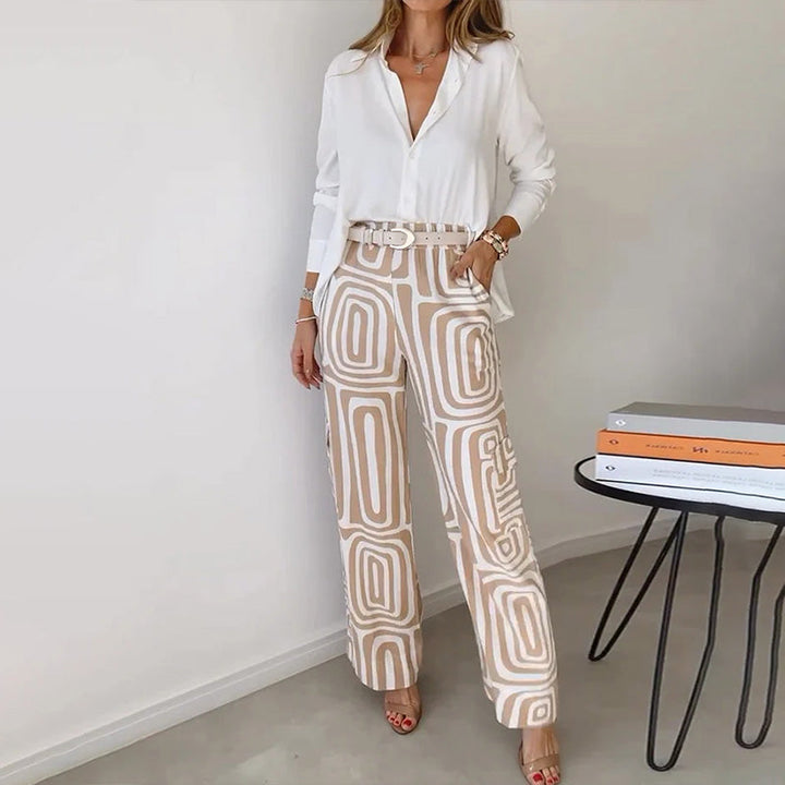 Suzy™ | Stilfulde Bukser med Vide Ben & Skjorte med Knapper - Freya Kobenhavn