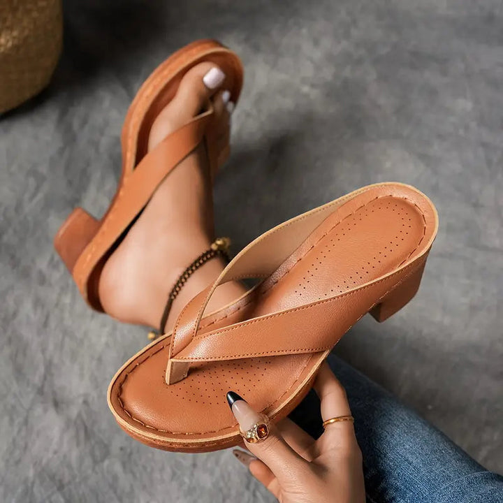 Sophia | Komfortable og Stilfulde Sandaler med Hæl - Freya Kobenhavn